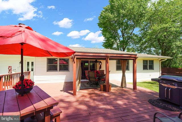 5813 ASHFIELD RD, Alexandria, VA 22315