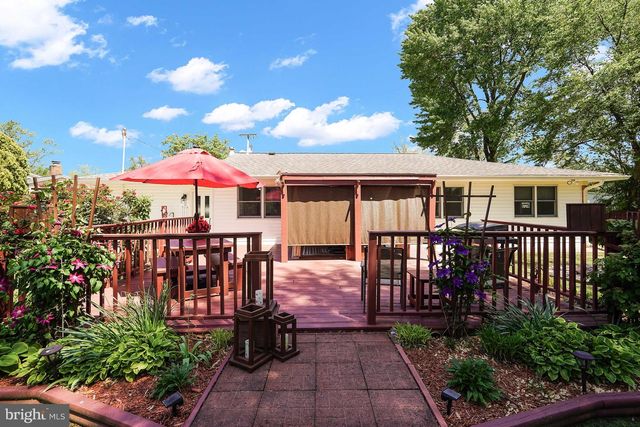 5813 ASHFIELD RD, Alexandria, VA 22315