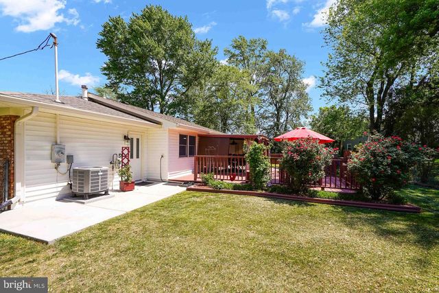 5813 ASHFIELD RD, Alexandria, VA 22315