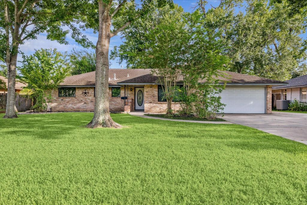 8907 Autauga Street, Houston, TX 77080