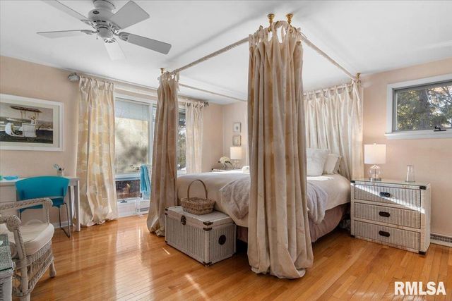 9 PINE TREE Drive, Springfield, IL 62704