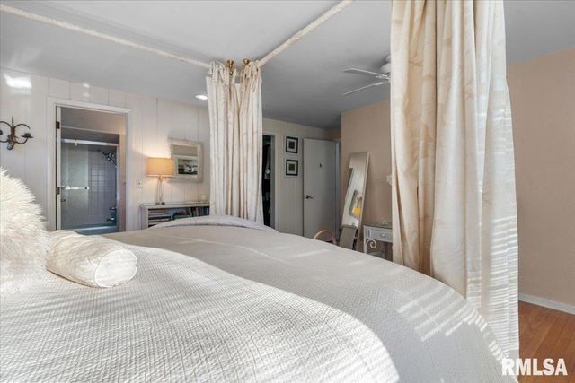 9 PINE TREE Drive, Springfield, IL 62704