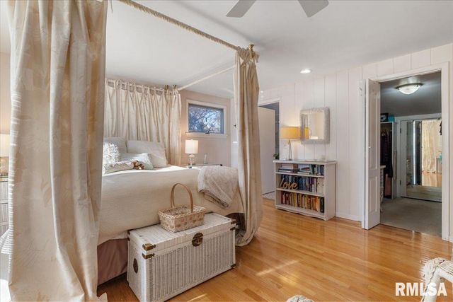 9 PINE TREE Drive, Springfield, IL 62704