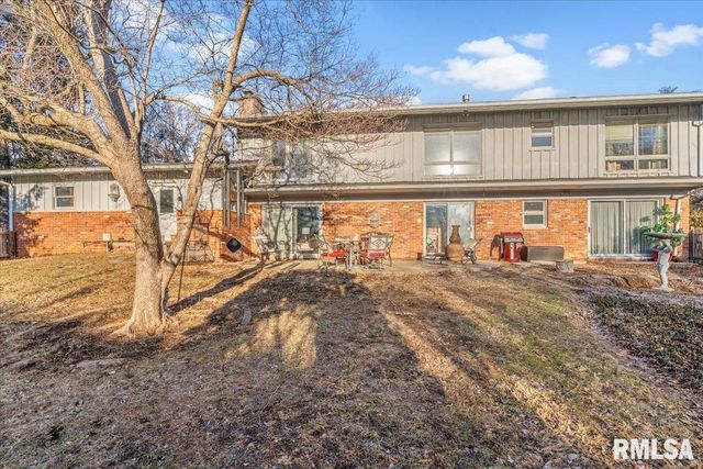 9 PINE TREE Drive, Springfield, IL 62704