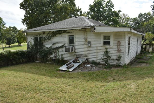 2103 E WALNUT ST, Columbia, MO 65201