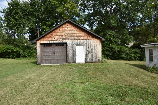 2103 E WALNUT ST, Columbia, MO 65201