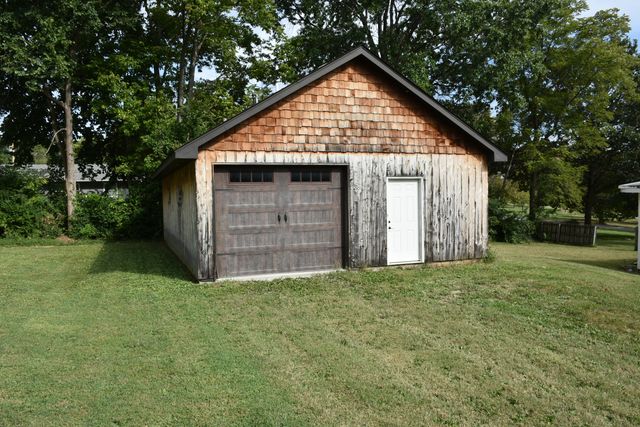 2103 E WALNUT ST, Columbia, MO 65201