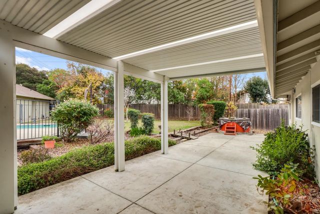 10872 Oakton Way, Rancho Cordova, CA 95670