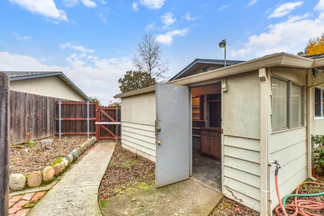 10872 Oakton Way, Rancho Cordova, CA 95670