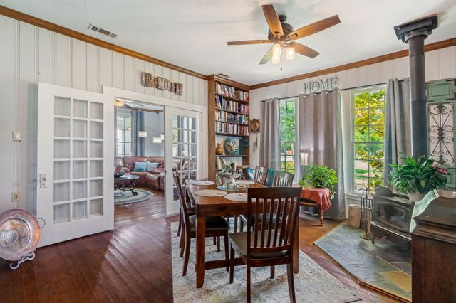 200 Ravine Street, Emory, TX 75440