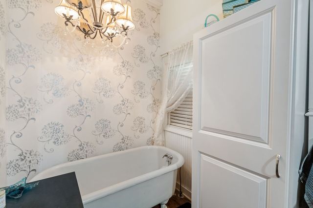 200 Ravine Street, Emory, TX 75440
