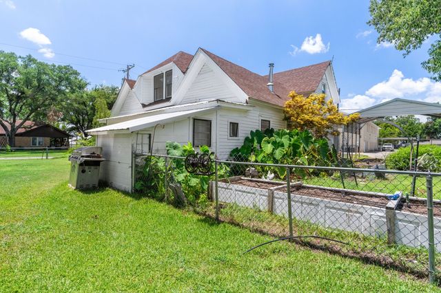 200 Ravine Street, Emory, TX 75440