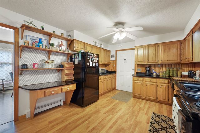 712 Barker Rd, Pittsfield, MA 01201