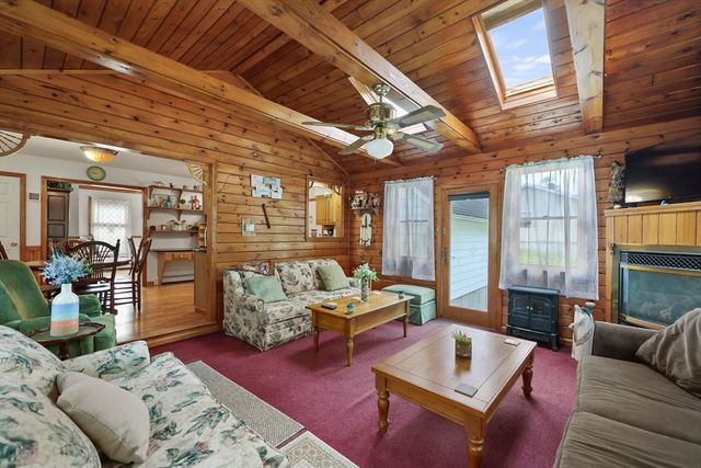 712 Barker Rd, Pittsfield, MA 01201