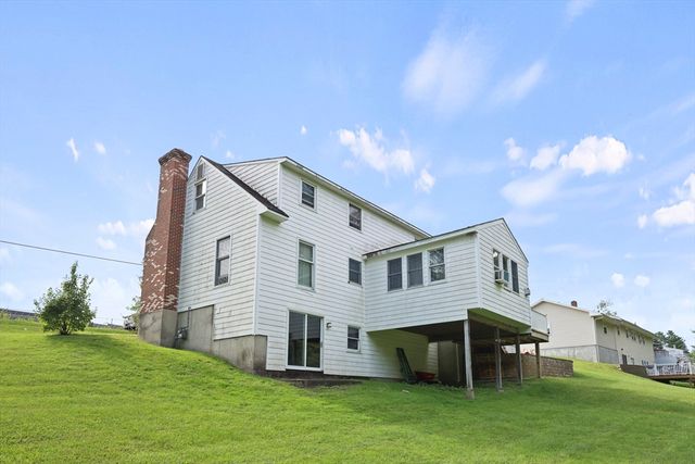 712 Barker Rd, Pittsfield, MA 01201