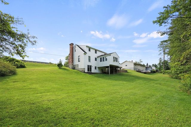 712 Barker Rd, Pittsfield, MA 01201