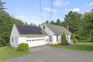 712 Barker Rd, Pittsfield, MA 01201