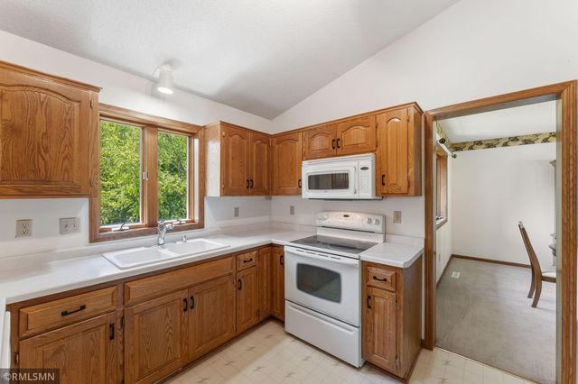 13500 Judicial Road, Burnsville, MN 55337