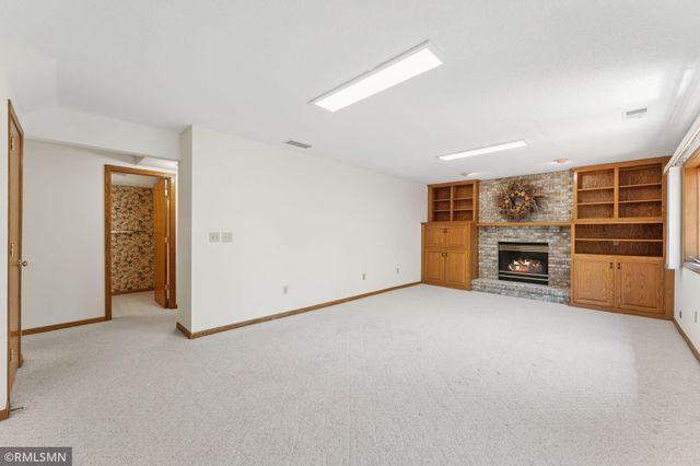 13500 Judicial Road, Burnsville, MN 55337