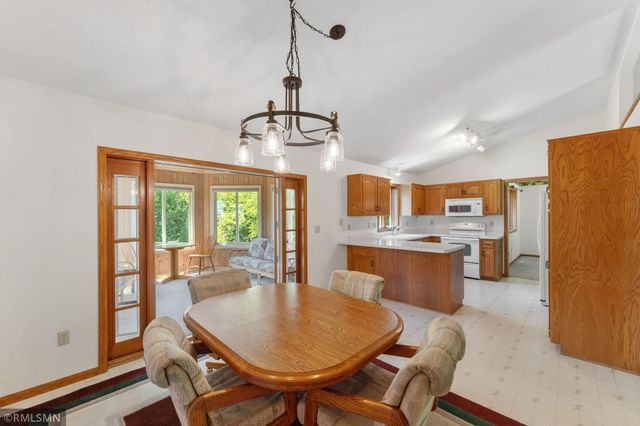 13500 Judicial Road, Burnsville, MN 55337