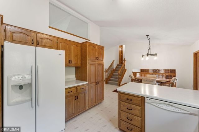 13500 Judicial Road, Burnsville, MN 55337