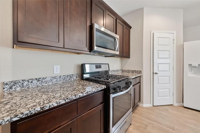 1606 Bear Spring Drive, Richmond, TX 77469