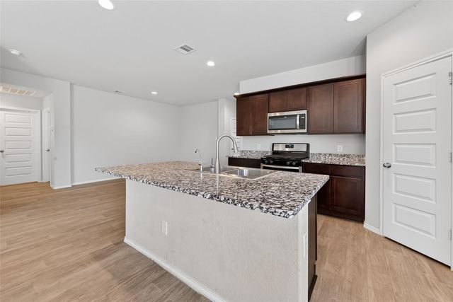 1606 Bear Spring Drive, Richmond, TX 77469