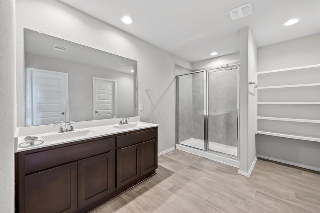 1606 Bear Spring Drive, Richmond, TX 77469