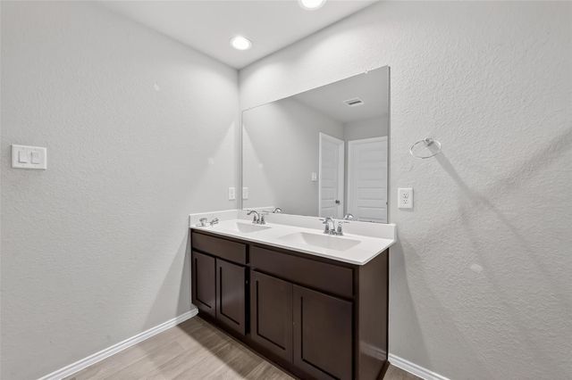 1606 Bear Spring Drive, Richmond, TX 77469