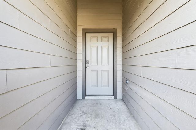 1606 Bear Spring Drive, Richmond, TX 77469