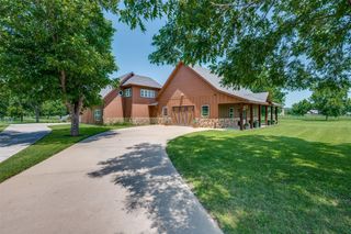 1922 Burkett Court, Cleburne, TX 76033