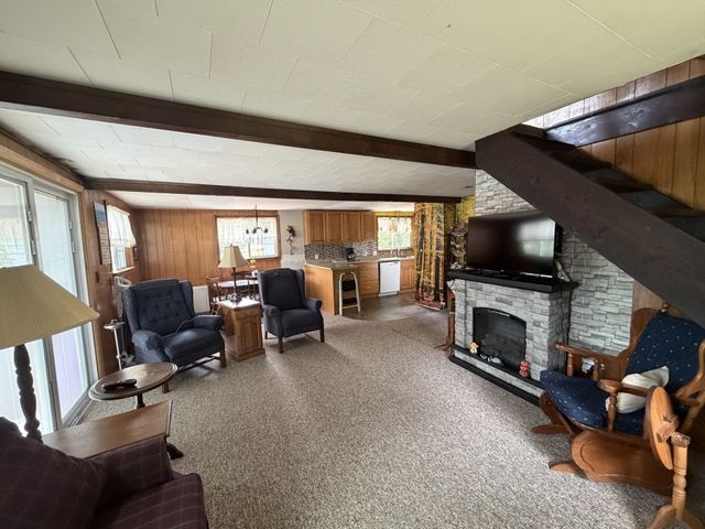 428 Deer Meadow Road, Webster, NH 03303