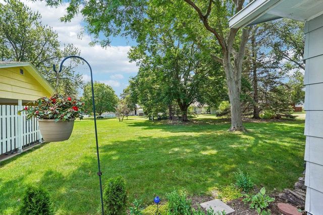 816 11th Street, Baraboo, WI 53913