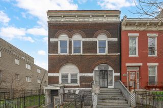 2737 W Congress Parkway, Chicago, IL 60612