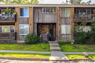 200 Woodmont Avenue 98, Bridgeport, CT 06606