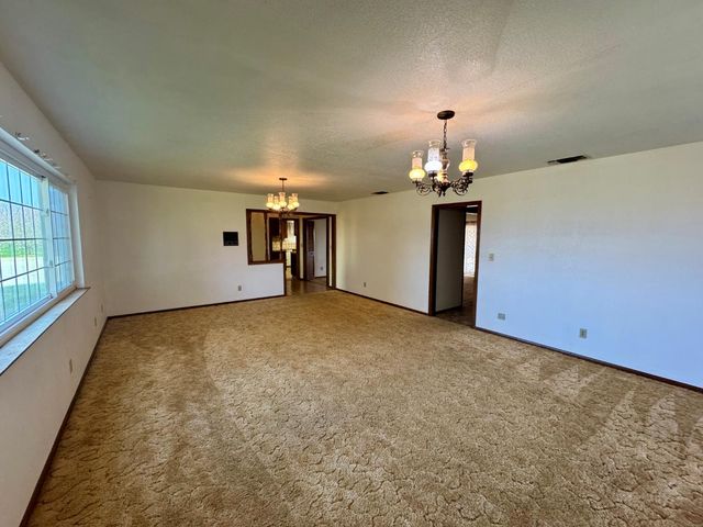 17617 W Belmont Avenue, Kerman, CA 93630