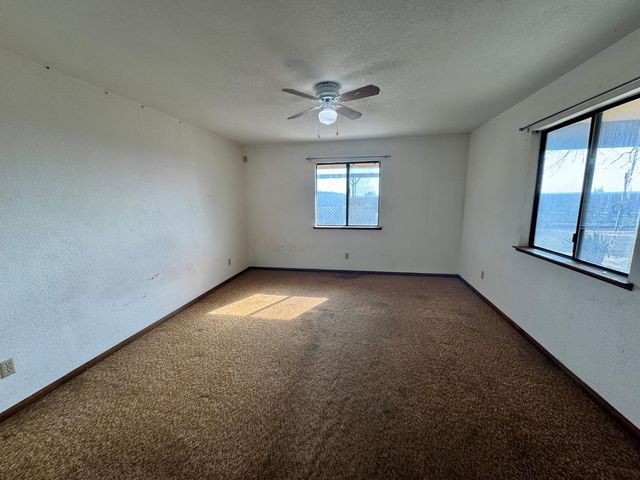 17617 W Belmont Avenue, Kerman, CA 93630