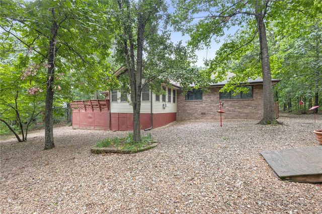 3 Islay Circle, Bella Vista, AR 72715