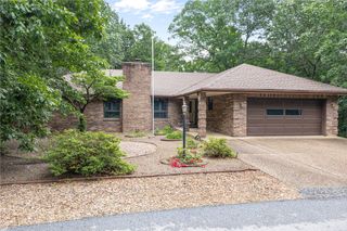 3 Islay Circle, Bella Vista, AR 72715