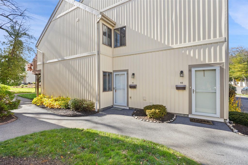 9C 9 Kings Court C, Mohegan Lake, NY 10547