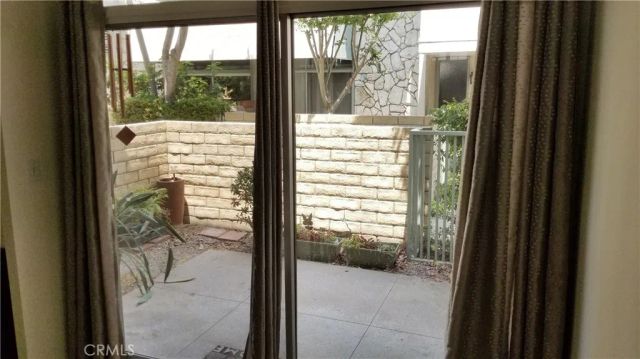 4279 W Sarah Street, Burbank, CA 91505