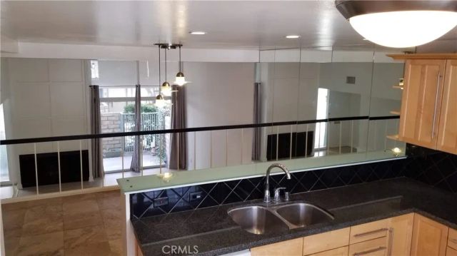 4279 W Sarah Street, Burbank, CA 91505