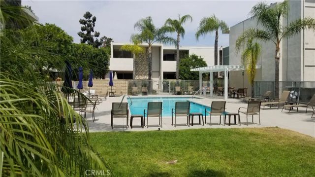 4279 W Sarah Street, Burbank, CA 91505