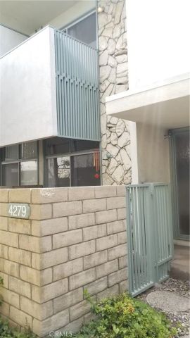 4279 W Sarah Street, Burbank, CA 91505