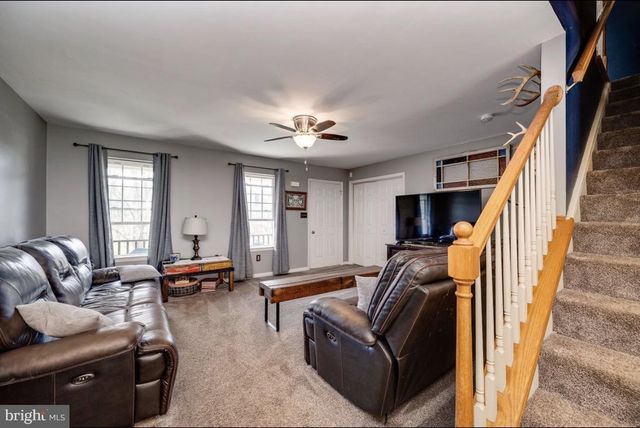 75 CLEMENS RD, Fleetwood, PA 19522