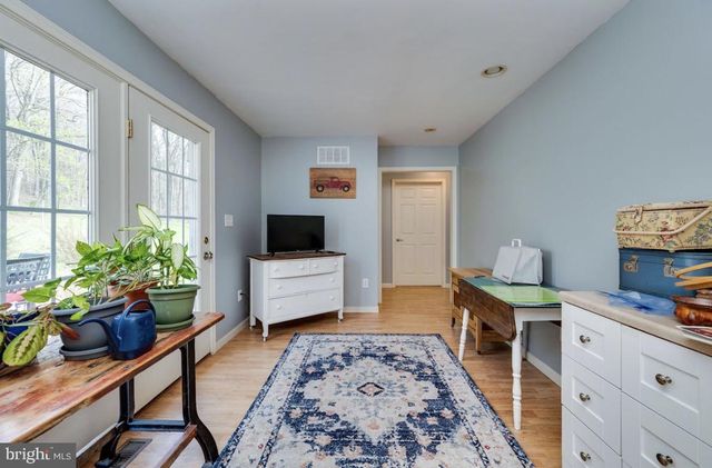 75 CLEMENS RD, Fleetwood, PA 19522