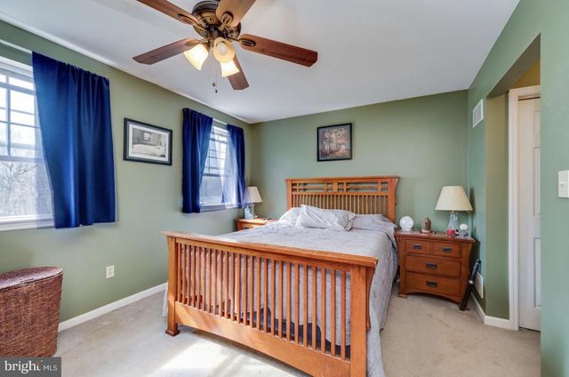 75 CLEMENS RD, Fleetwood, PA 19522