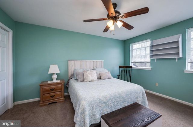 75 CLEMENS RD, Fleetwood, PA 19522