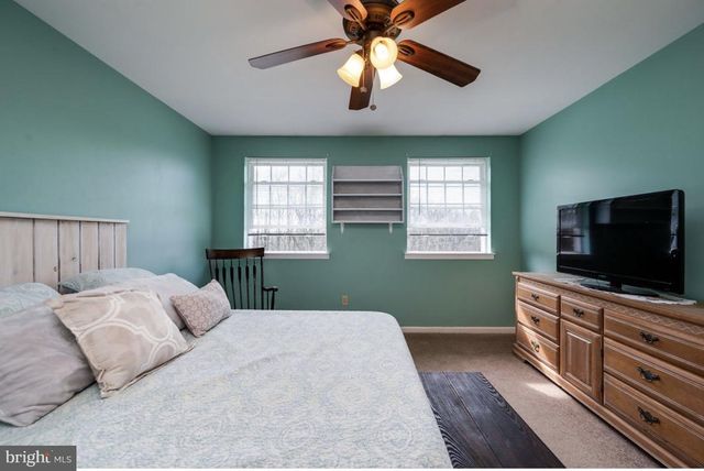 75 CLEMENS RD, Fleetwood, PA 19522
