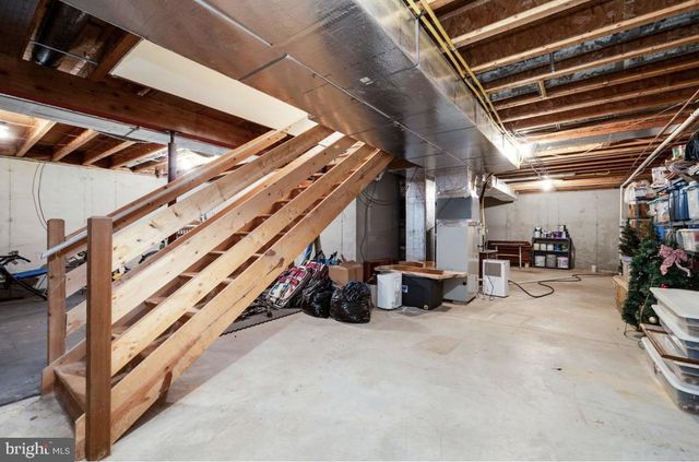 75 CLEMENS RD, Fleetwood, PA 19522